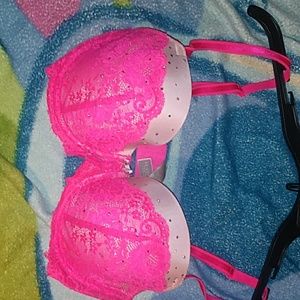 Victoria secret pushup bra